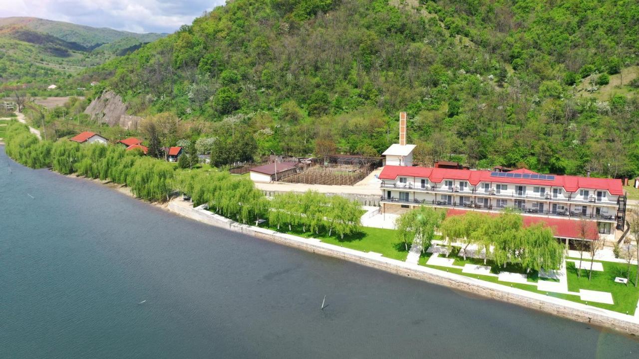 Vega Restaurant & 4* Orşova