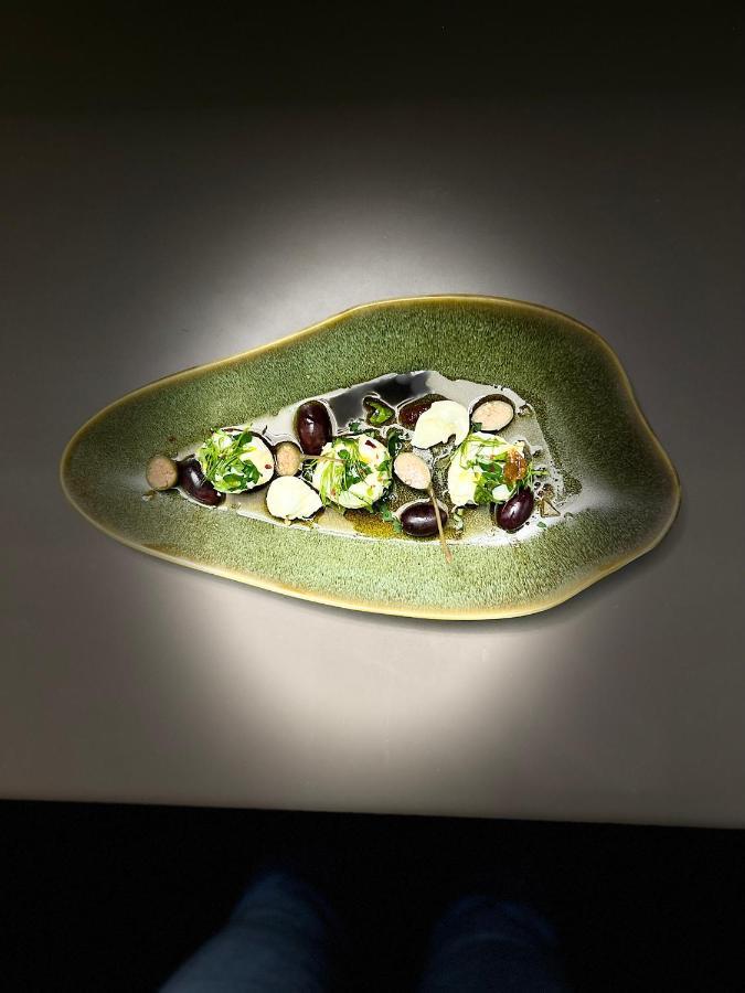 Vega Restaurant & 4*