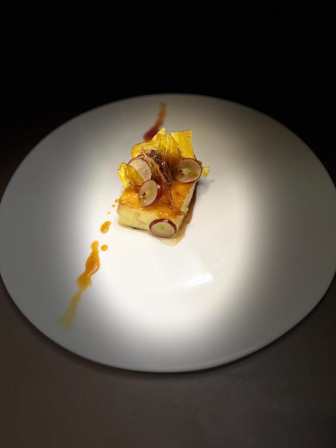 Vega Restaurant & 4*