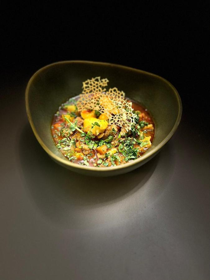 Vega Restaurant & 4* Orşova