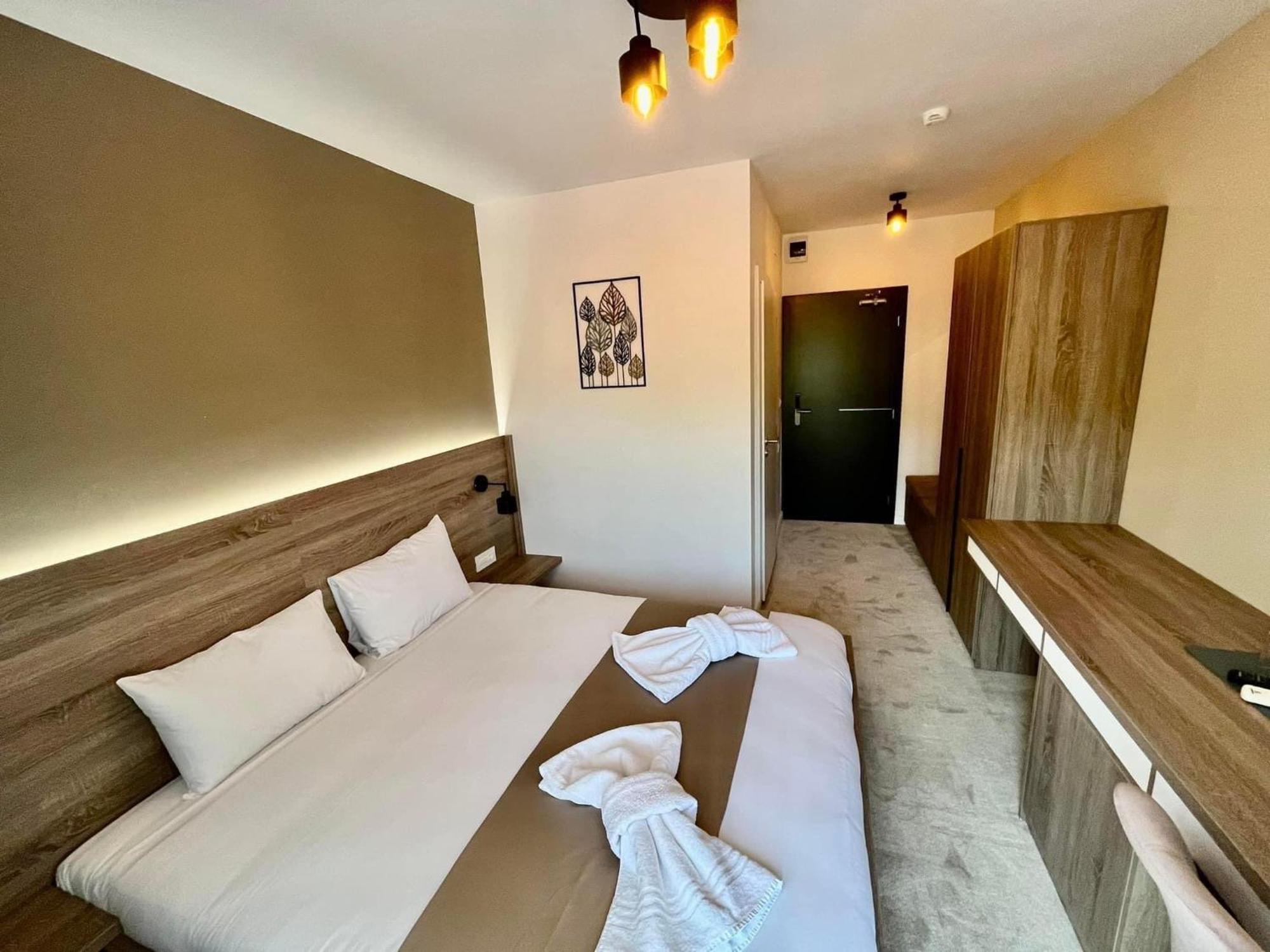 Vega Restaurant & 4* Orşova